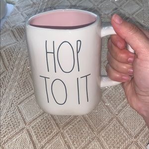 Rae Dunn Easter mug HOP TO IT